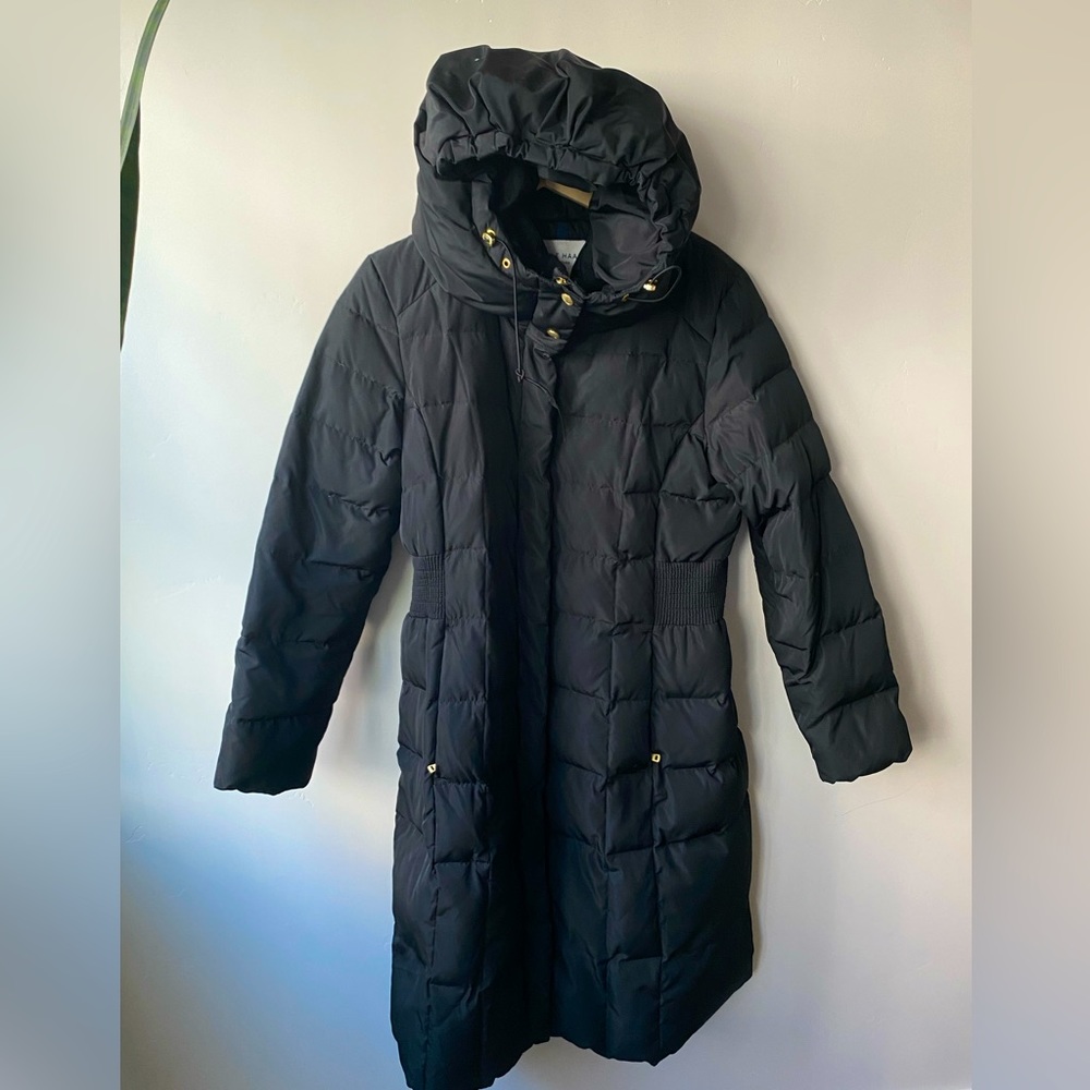 Cole Han signature women’s down puffer coat black hooded size large